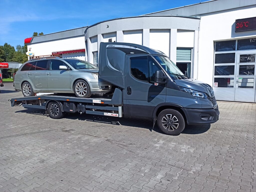 laweta pomoc drogowa brzeg autostrada